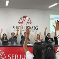 Com quase 600 inscritos, AGE híbrida aprova estado permanente de mobilização